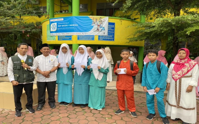 SMPN 1 Mandau Berbagi Kebaikan
